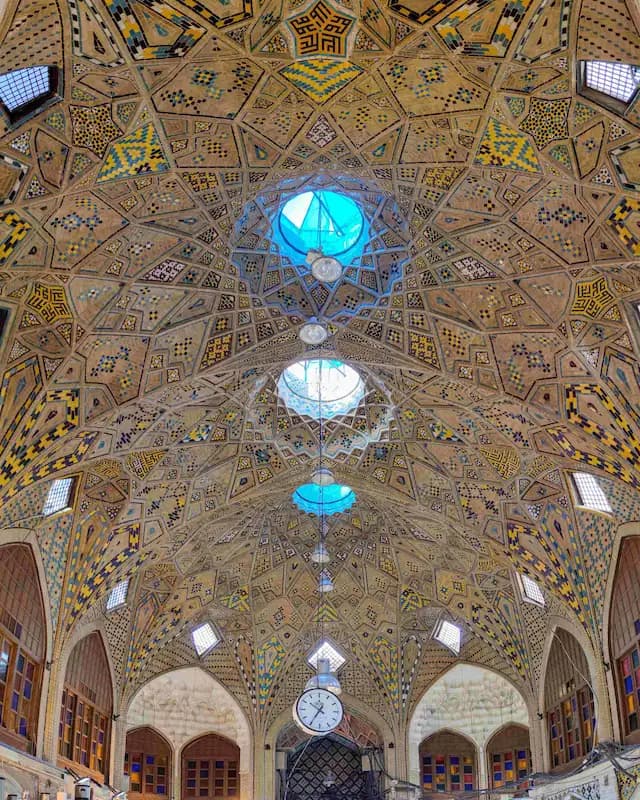 Iconic Structures: Timchehs, Sarays, and Chahar Suqs