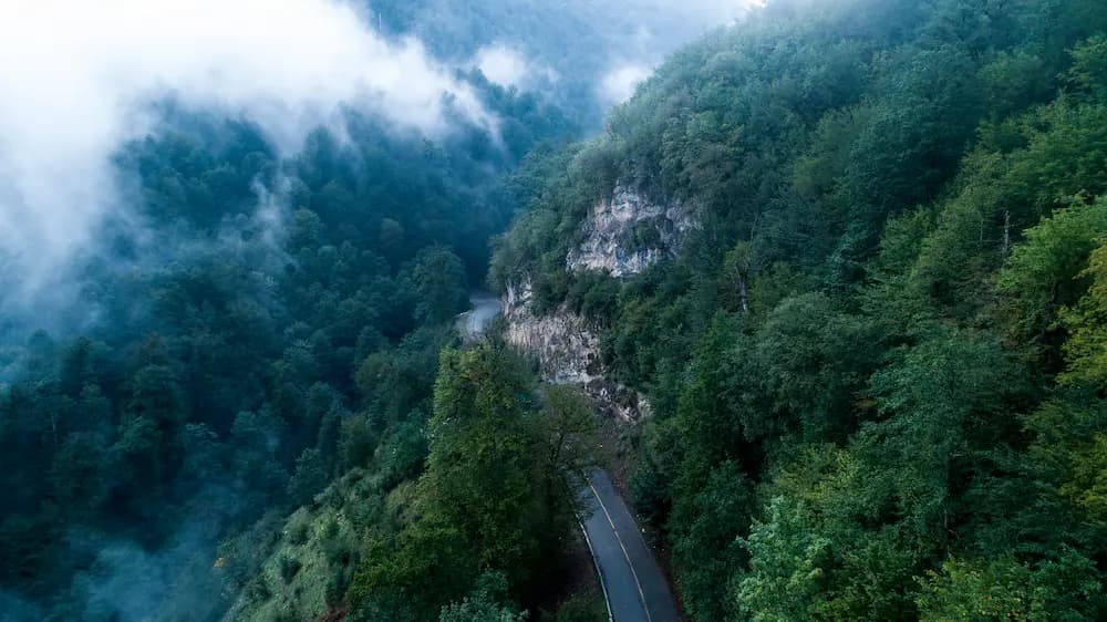 Geographical Marvel: Caspian Sea to Alborz Peaks